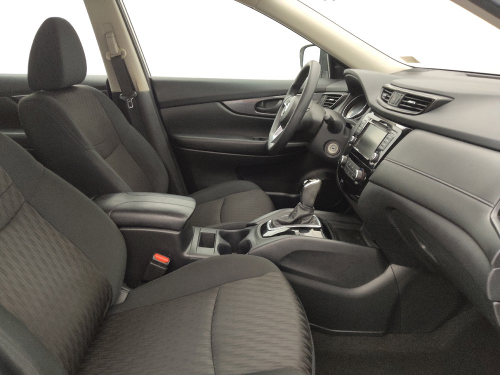 Used 2020 Nissan Rogue S FWD image 21