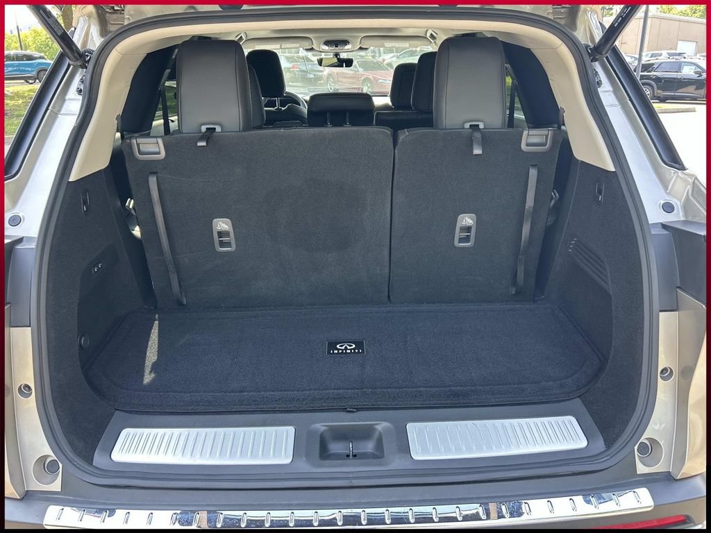 Used 2023 INFINITI QX60 Sensory FWD image 14