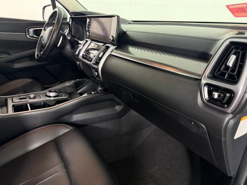 Used 2023 Kia Sorento EX image 41