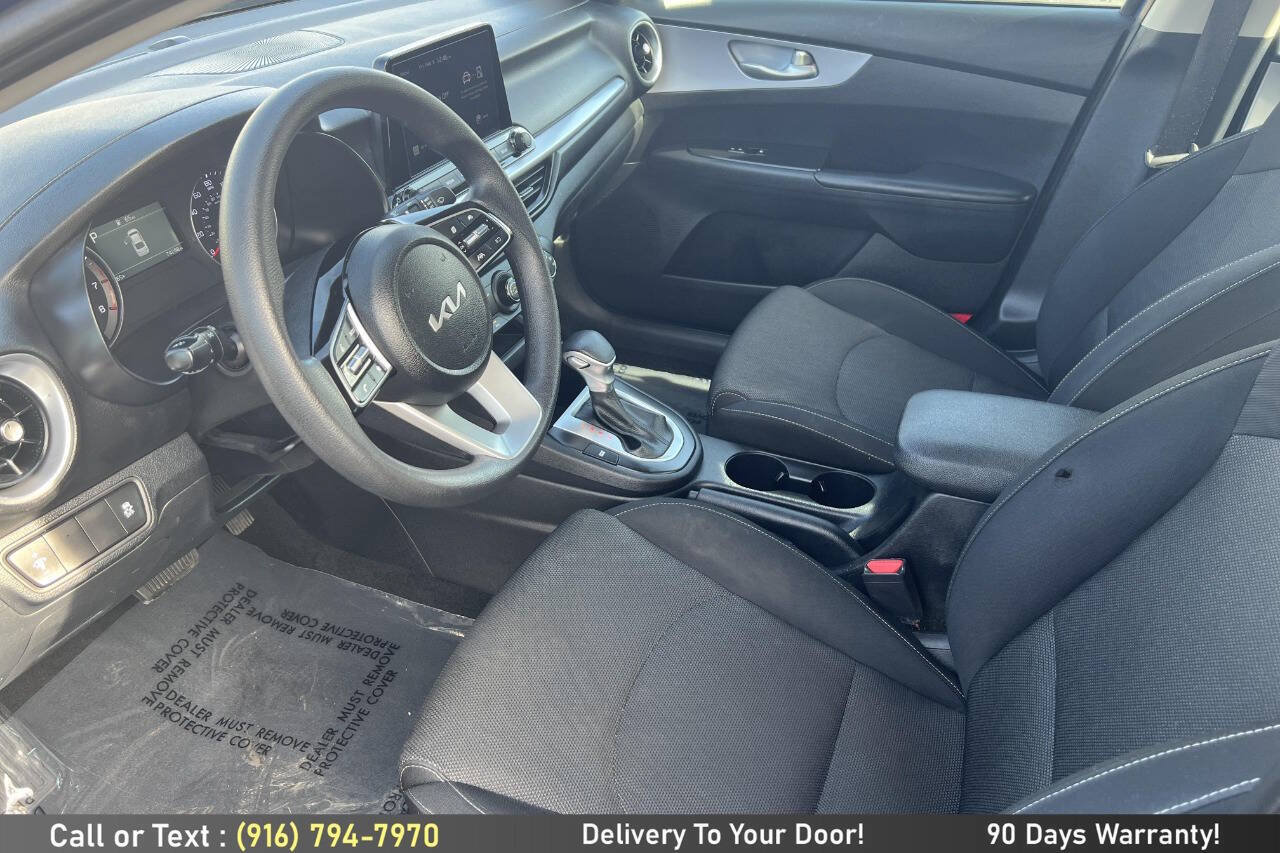 Used 2024 Kia Forte LXS FWD image 13