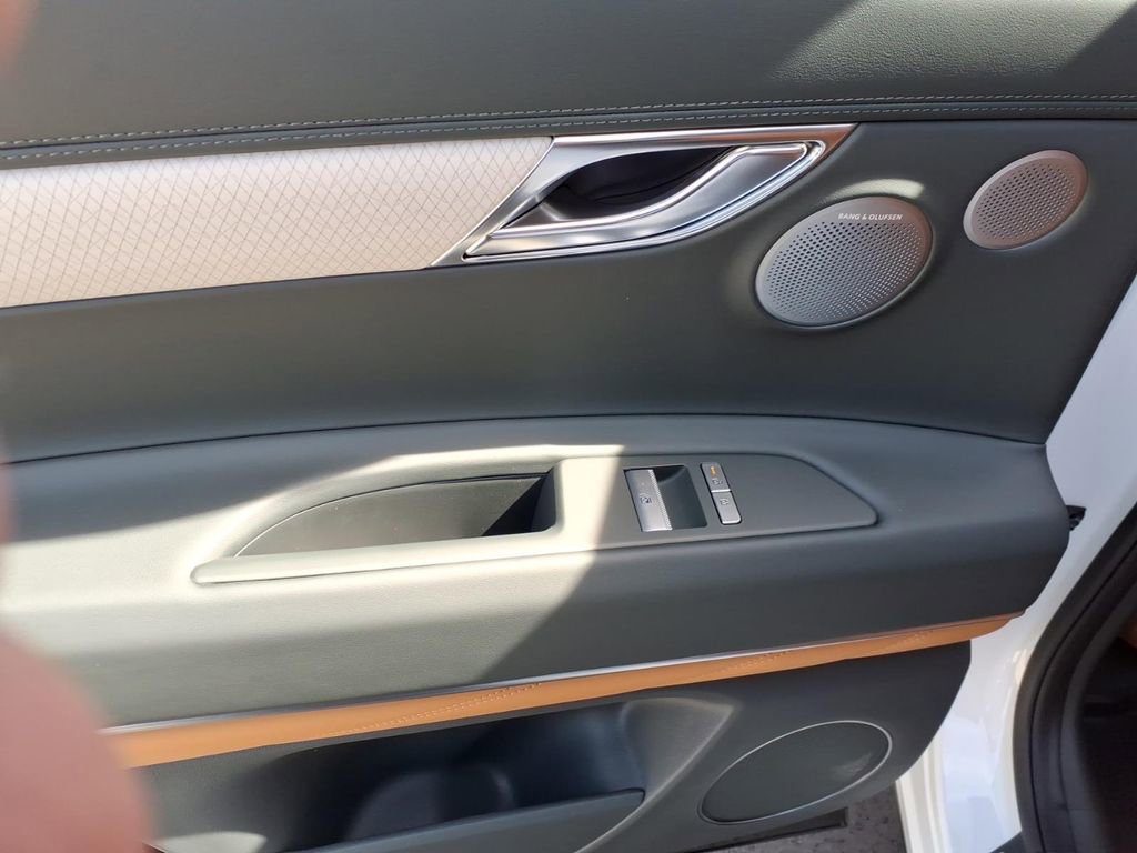 New 2026 Genesis GV80 2.5T Prestige image 9