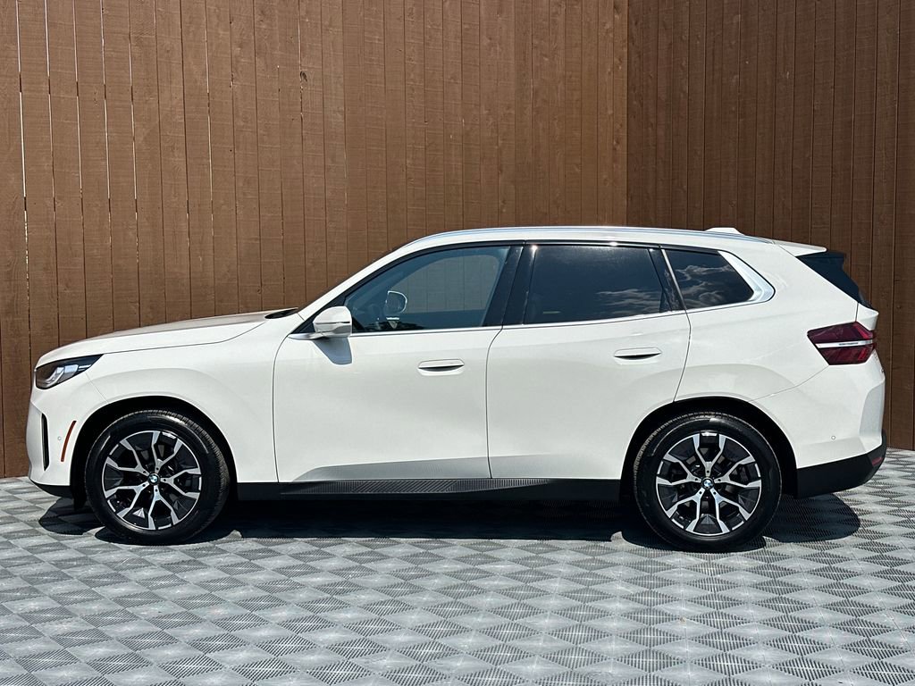 Used 2025 BMW X3 xDrive30i w/ Convenience Package image 15