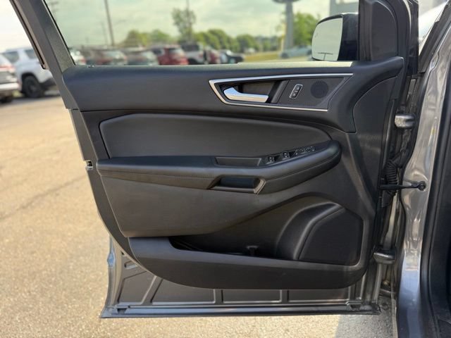Used 2021 Ford Edge SEL w/ Convenience Package AWD/4WD image 11