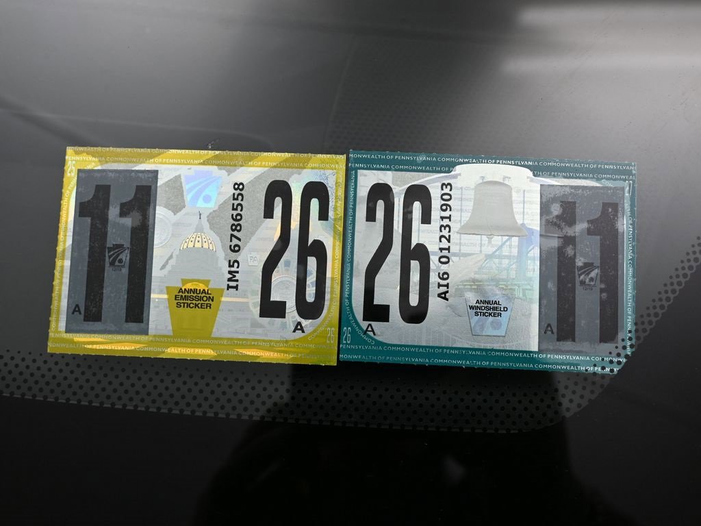 Used 2023 Chrysler 300 S image 9