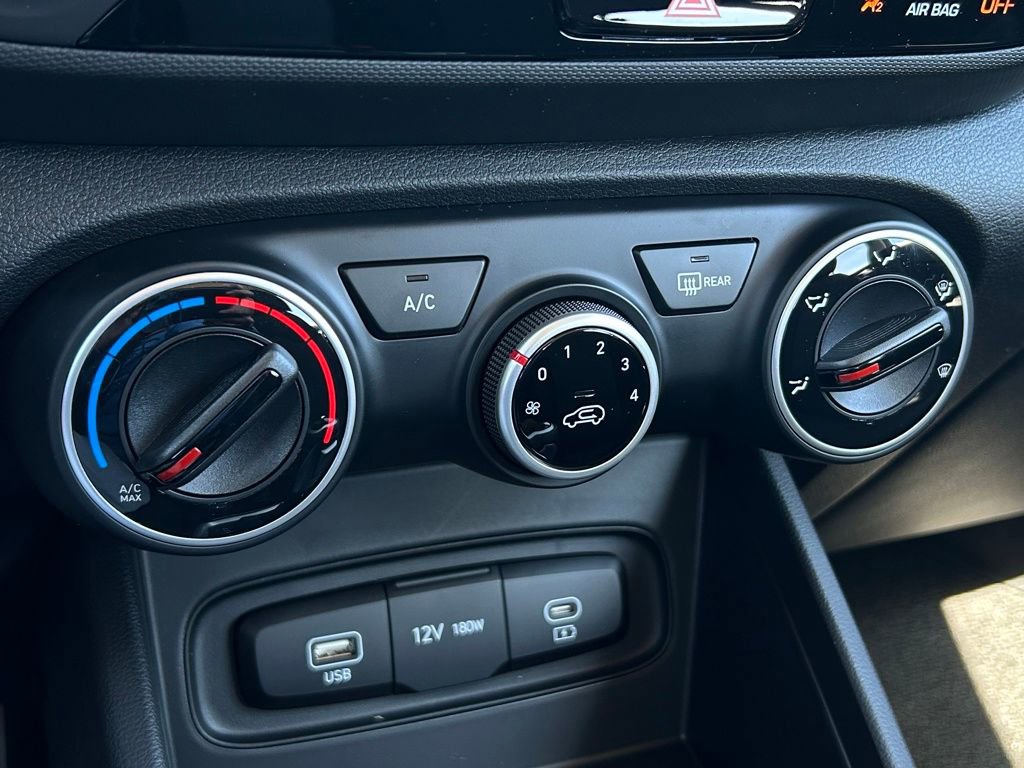 New 2026 Hyundai Venue SE image 17