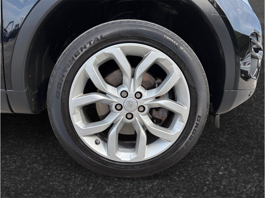 Used 2019 Land Rover Discovery Sport HSE AWD/4WD image 12