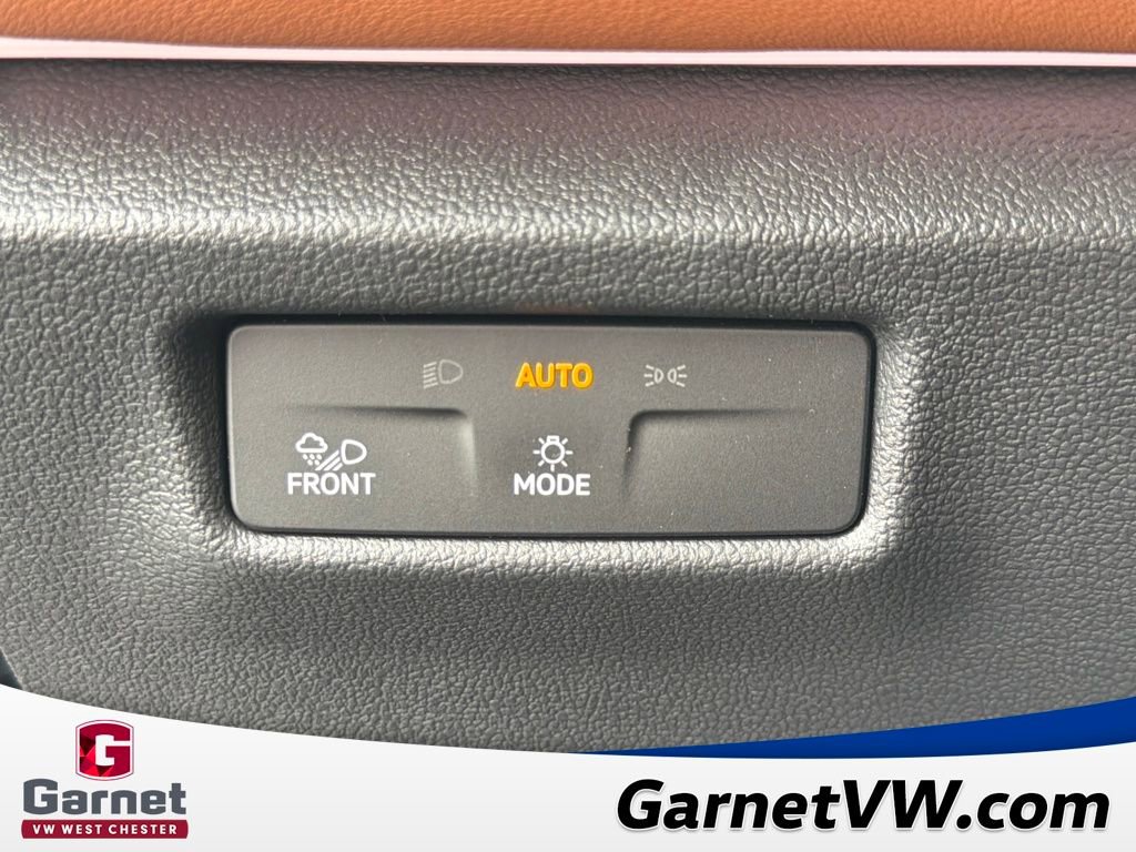 New 2026 Volkswagen Tiguan SEL R-Line image 30