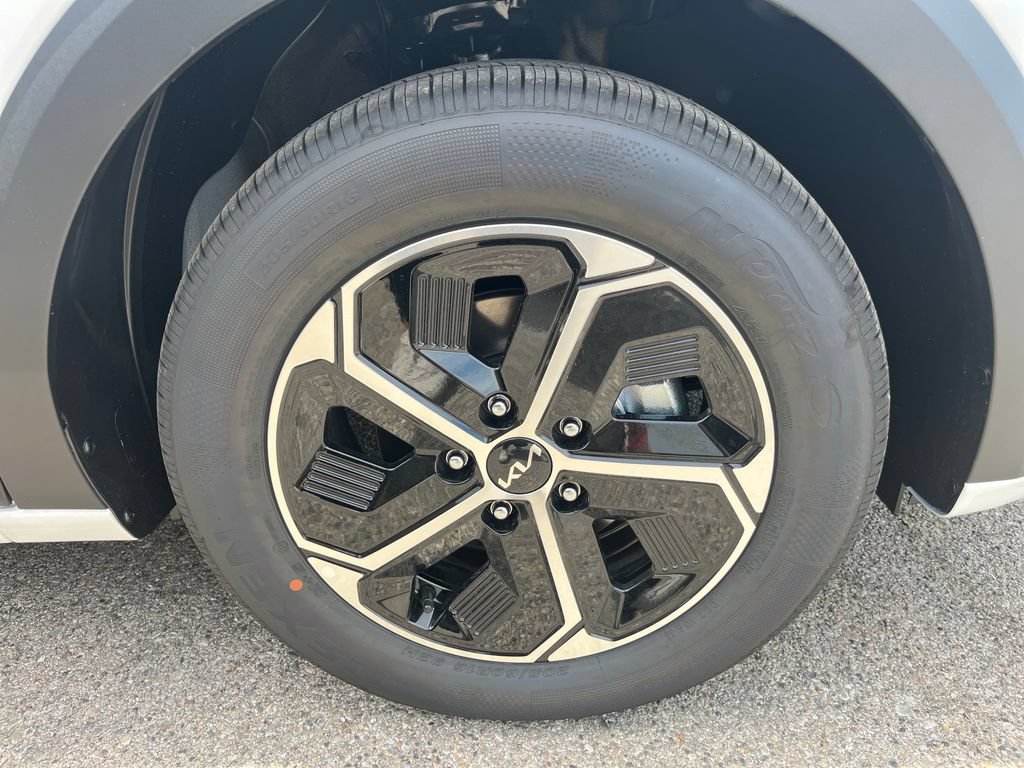 New 2026 Kia Niro EX w/ EX Premium Package FWD image 11