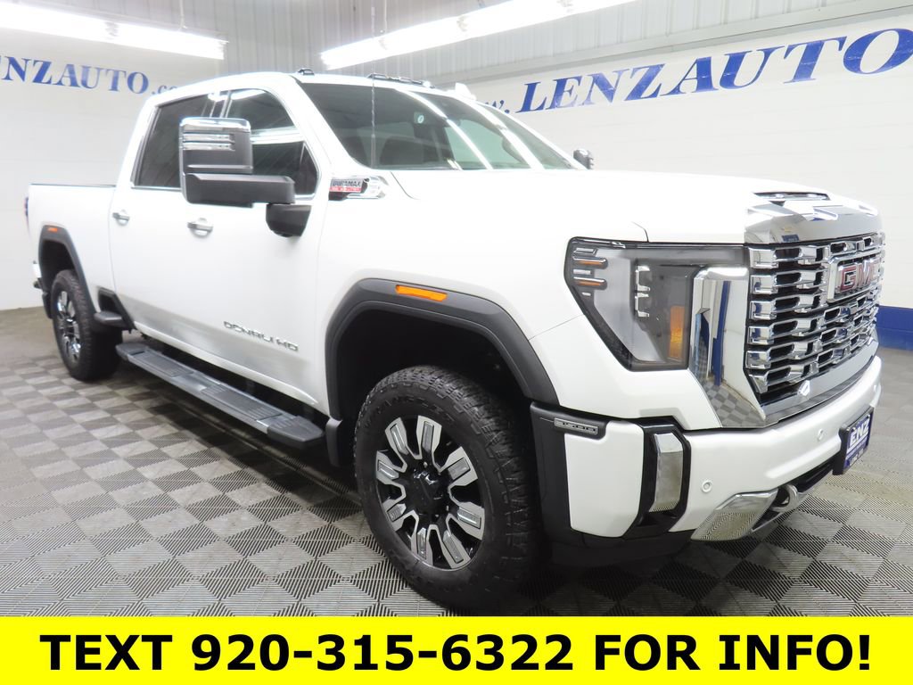 Used 2025 GMC Sierra 3500 Denali image 3