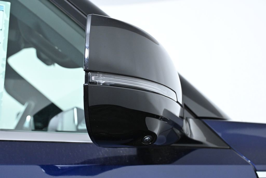 New 2026 Nissan Armada Platinum image 7