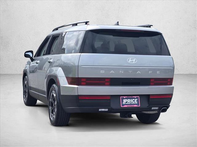 Used 2024 Hyundai Santa Fe SEL FWD image 8