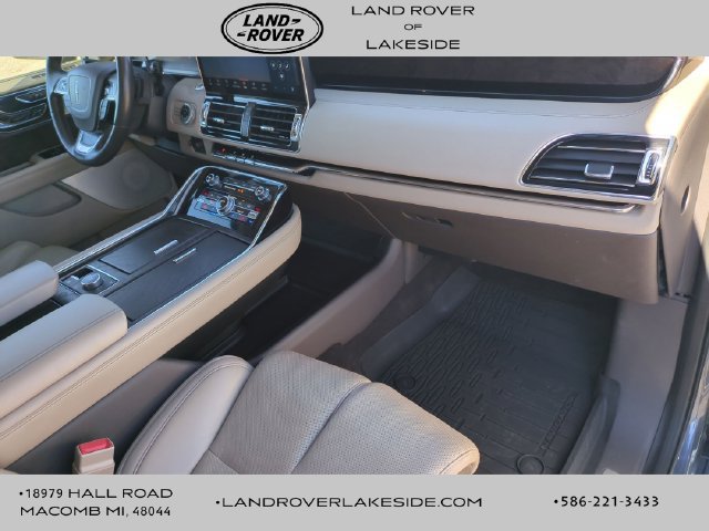 Used 2023 Lincoln Navigator Reserve w/ Equipment Group 201A AWD/4WD image 19