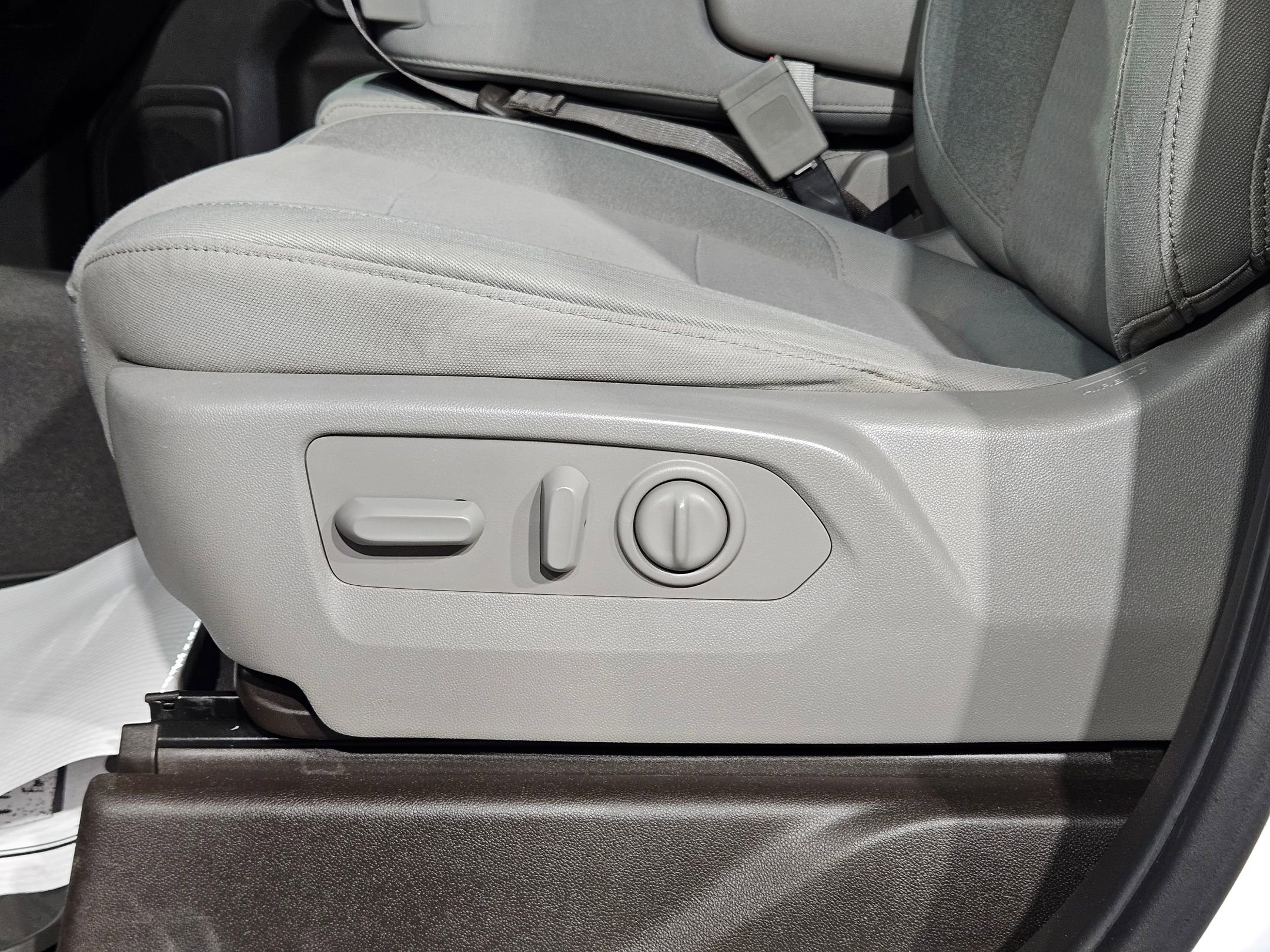 Used 2019 GMC Sierra 1500 SLE w/ SLE Value Package image 22