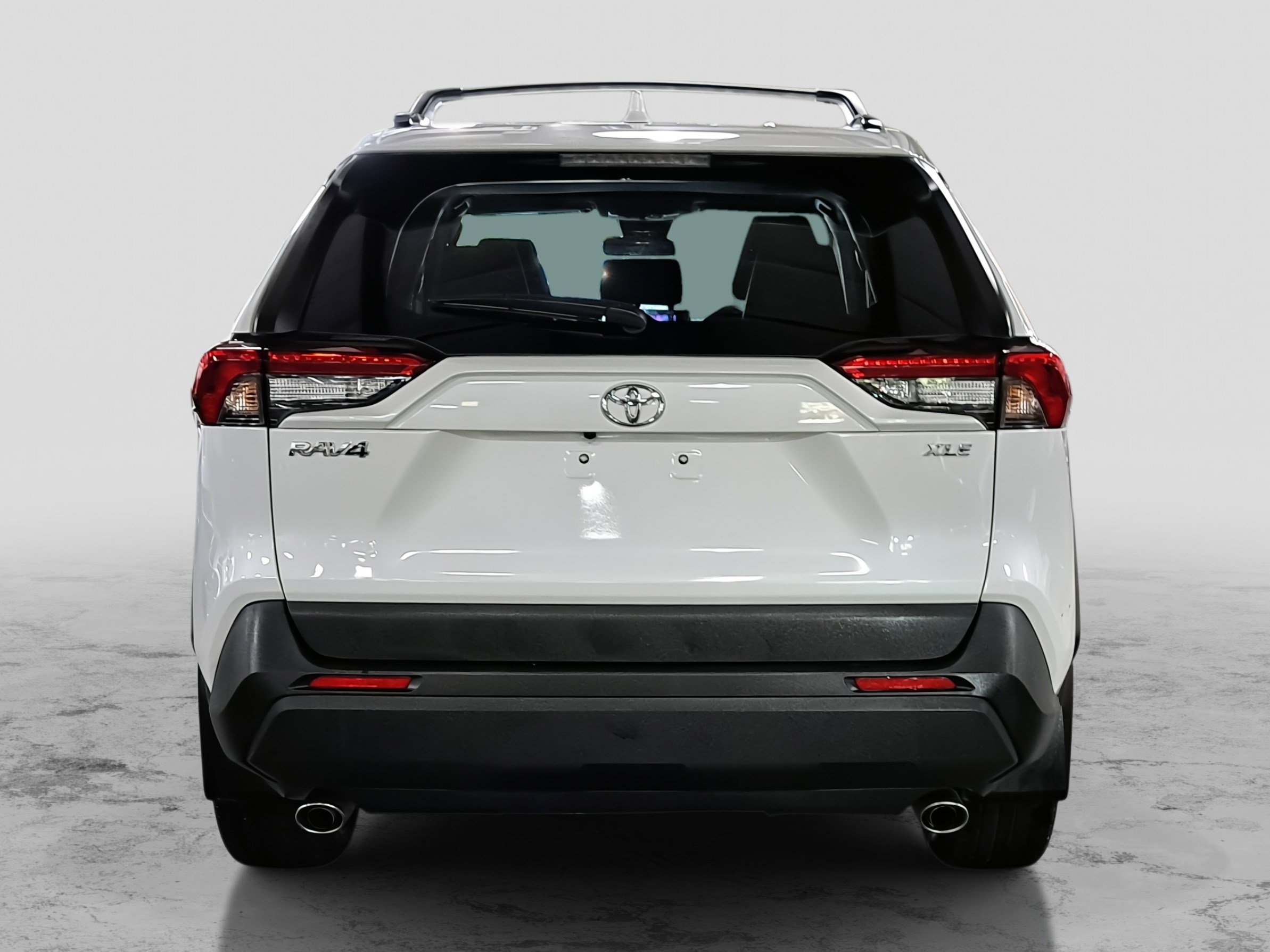 Used 2025 Toyota RAV4 XLE Premium image 6