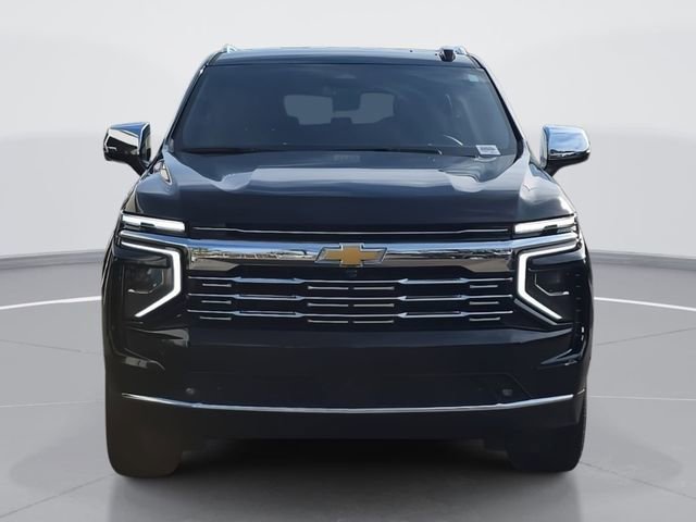 Used 2025 Chevrolet Suburban Premier image 8