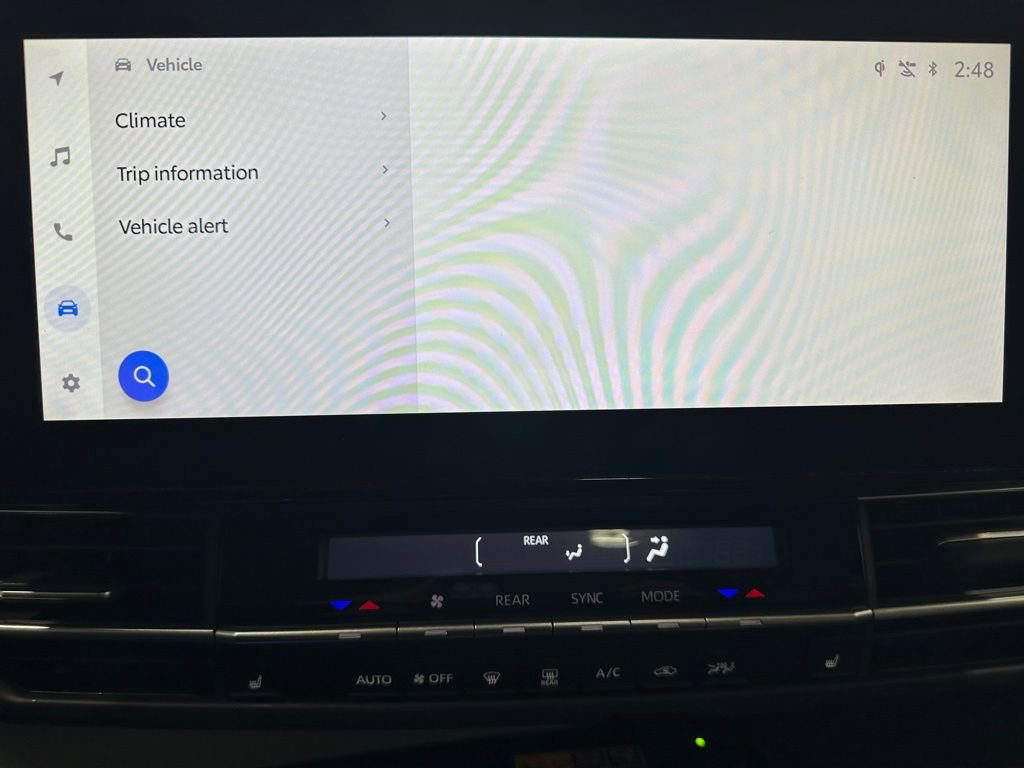 Used 2025 Toyota Sienna XLE image 30