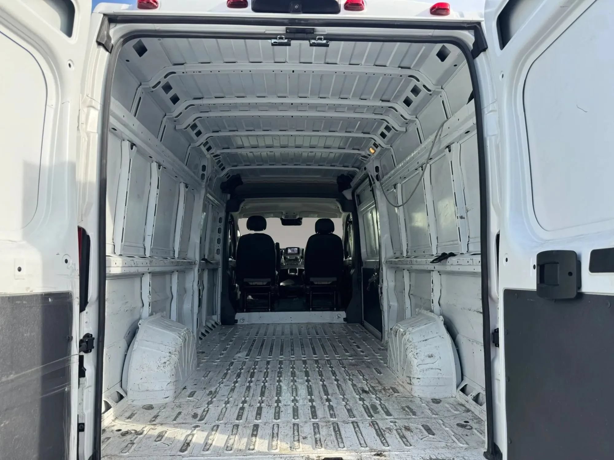 Used 2023 RAM ProMaster 3500 FWD image 10