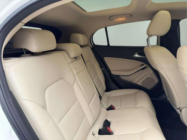 Used 2018 Mercedes-Benz GLA 250 4MATIC image 26