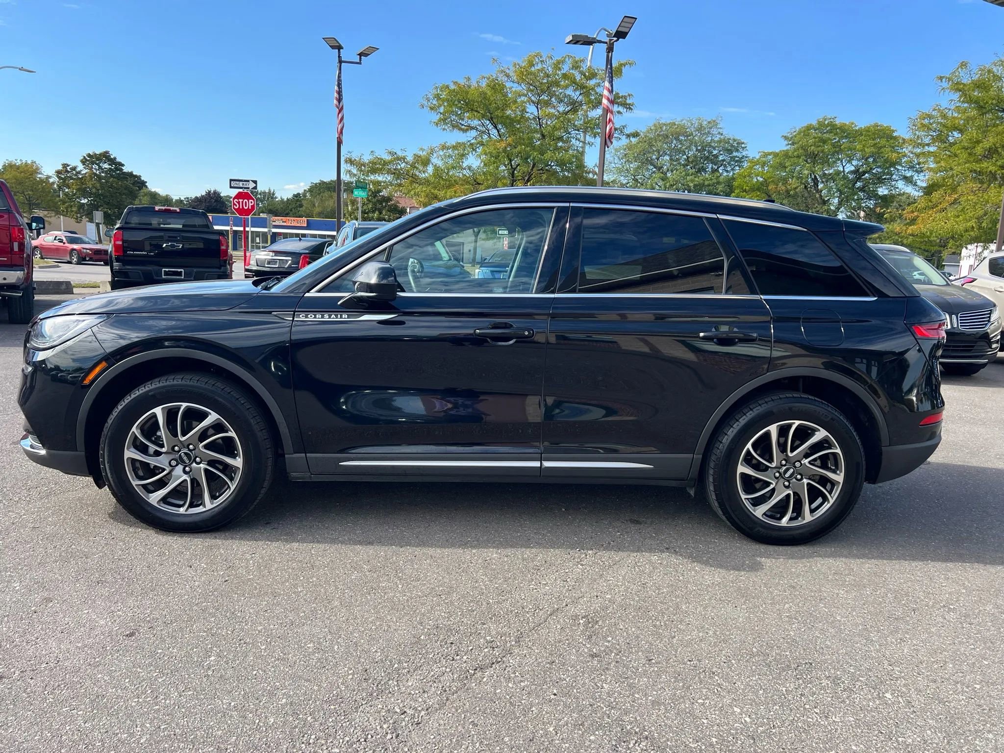 Used 2022 Lincoln Corsair AWD w/ Equipment Group 101A image 4