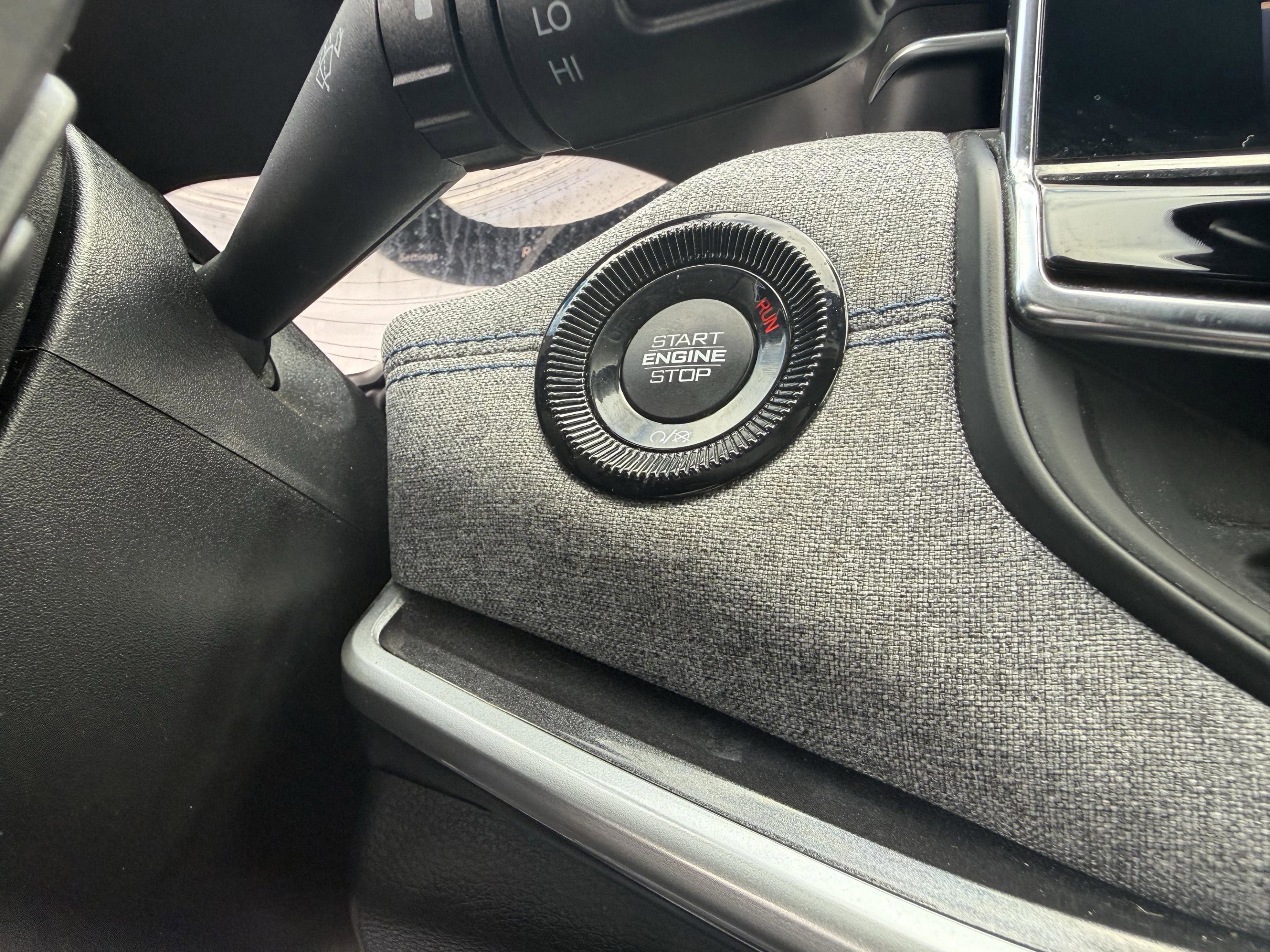 Used 2024 Jeep Compass Latitude image 23