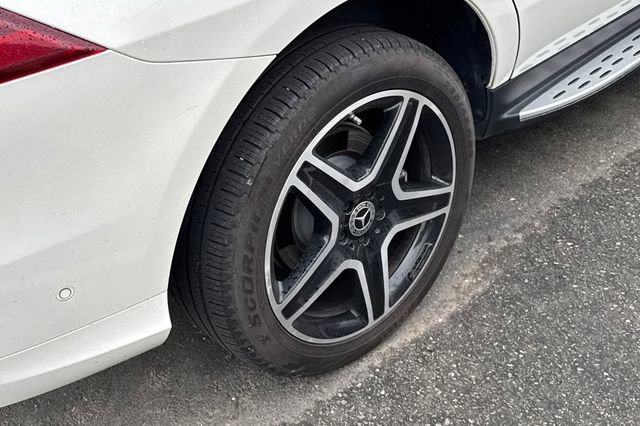 Used 2017 Mercedes-Benz GLE 350 image 3