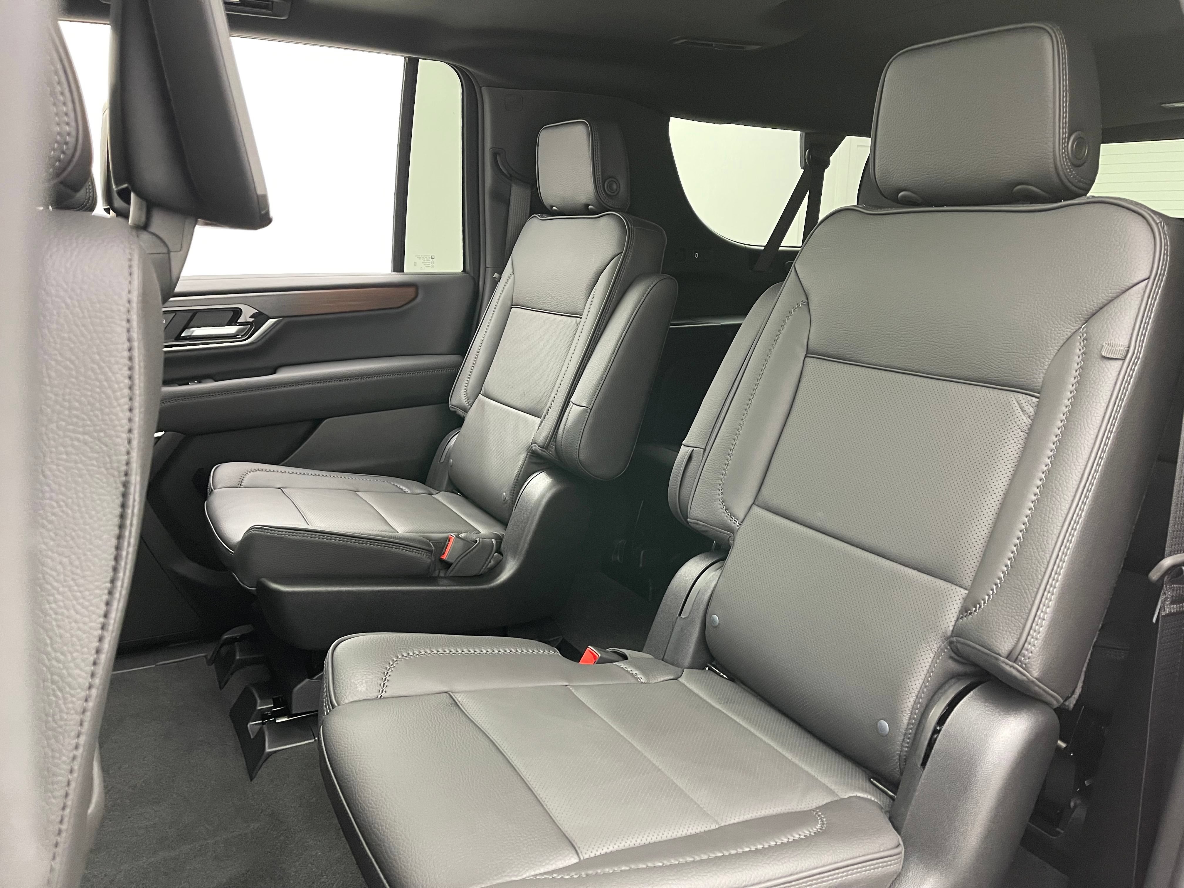 New 2026 GMC Yukon XL Denali w/ Denali Reserve Package AWD/4WD image 51
