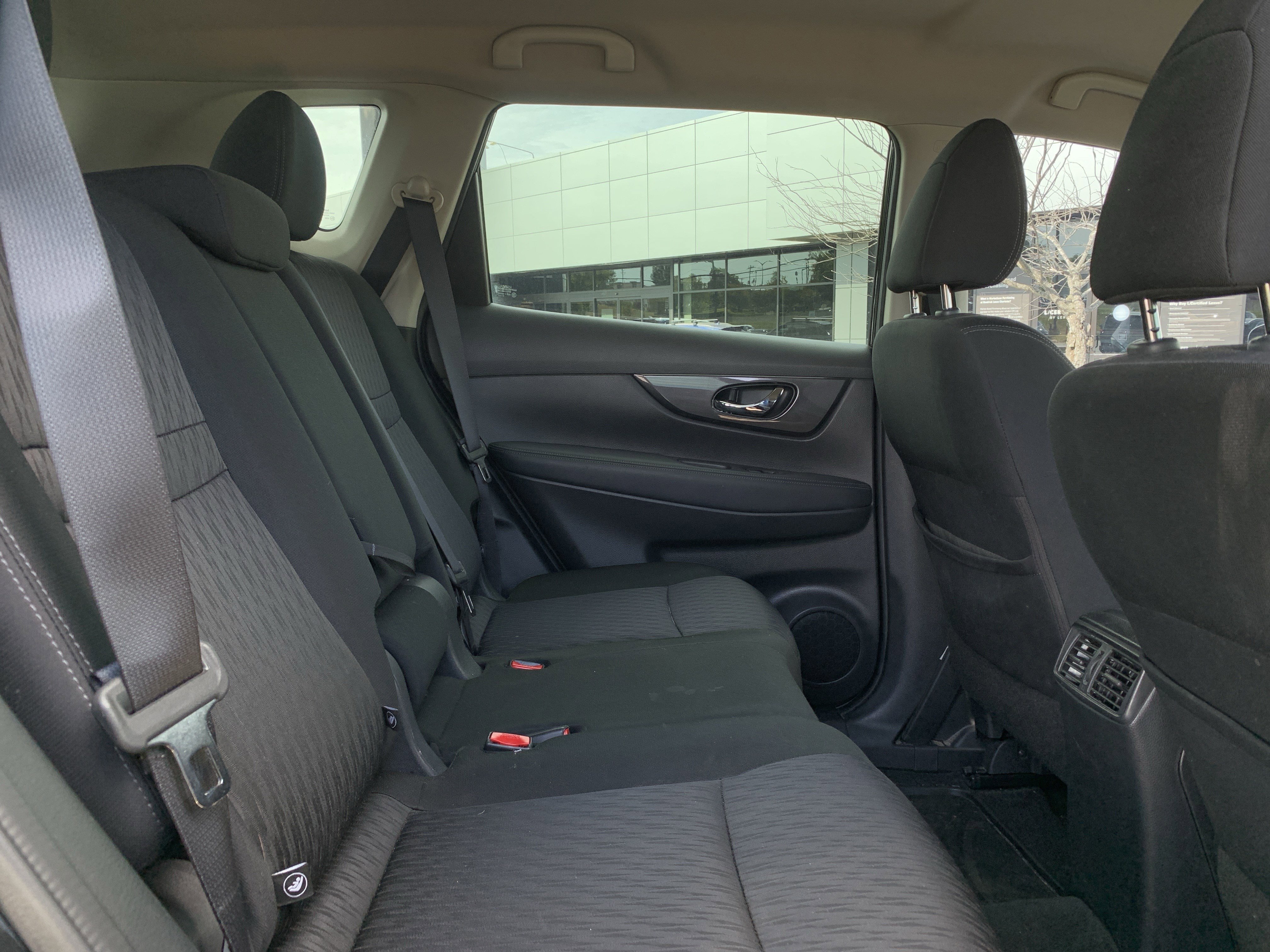 Used 2017 Nissan Rogue S FWD image 33