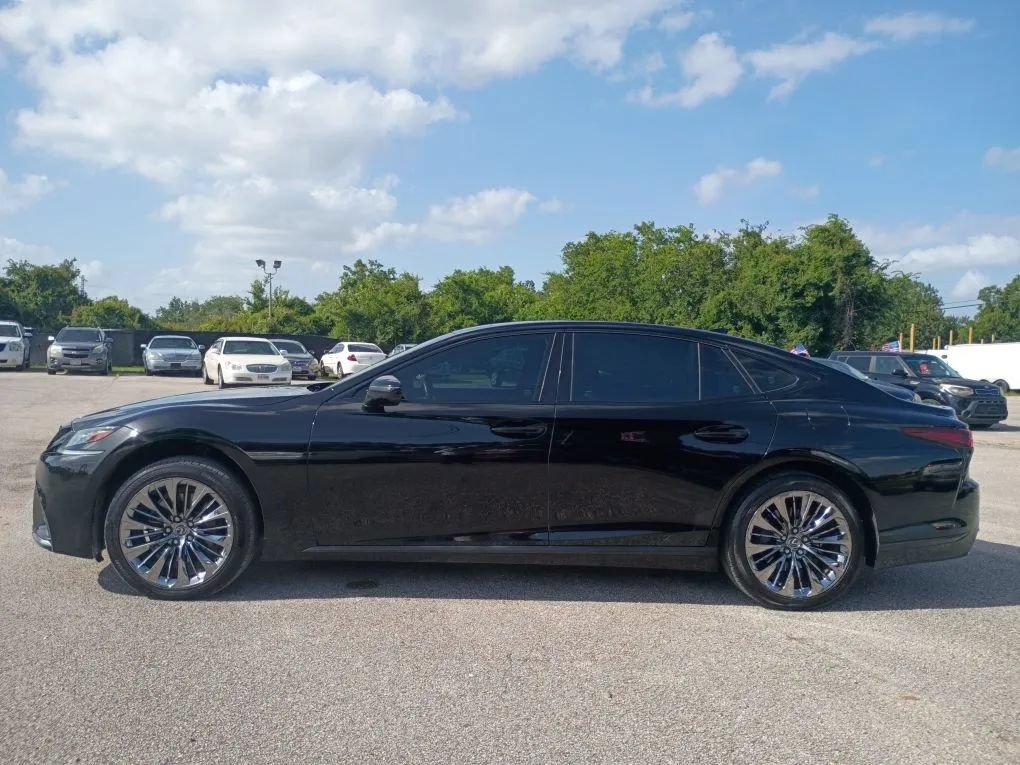 Used 2018 Lexus LS 500 AWD w/ Luxury Package image 2