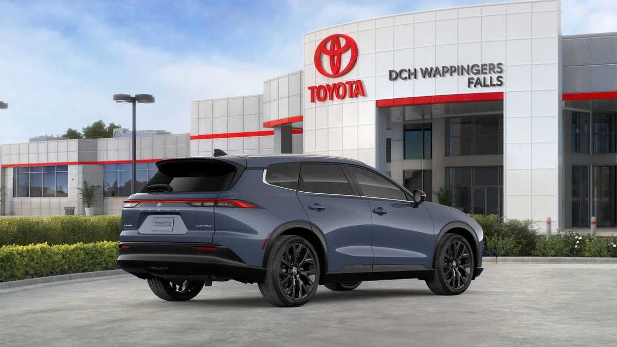 New 2026 Toyota Crown Signia AWD/4WD image 12