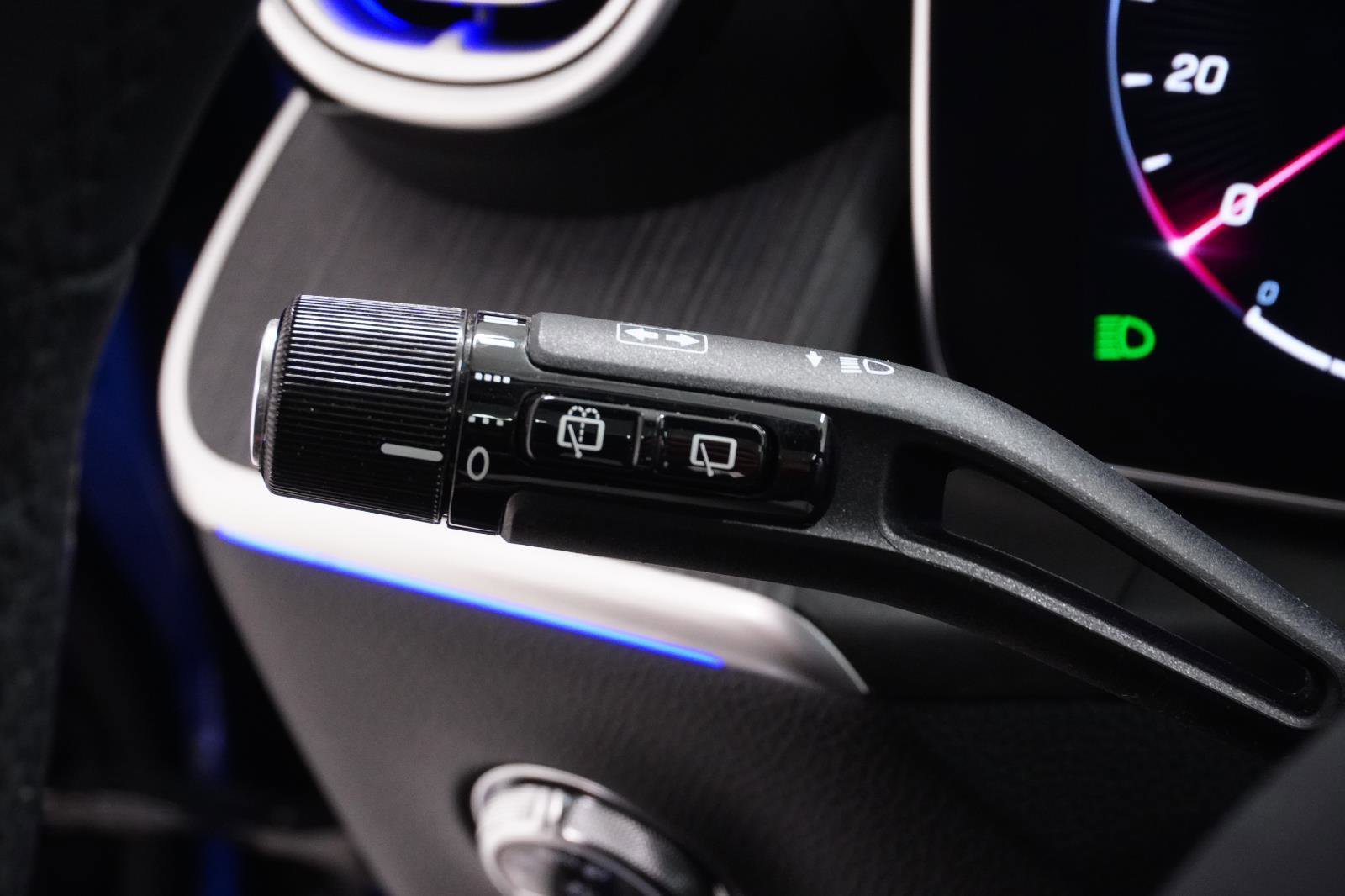 Used 2023 Mercedes-Benz GLC 300 4MATIC image 26