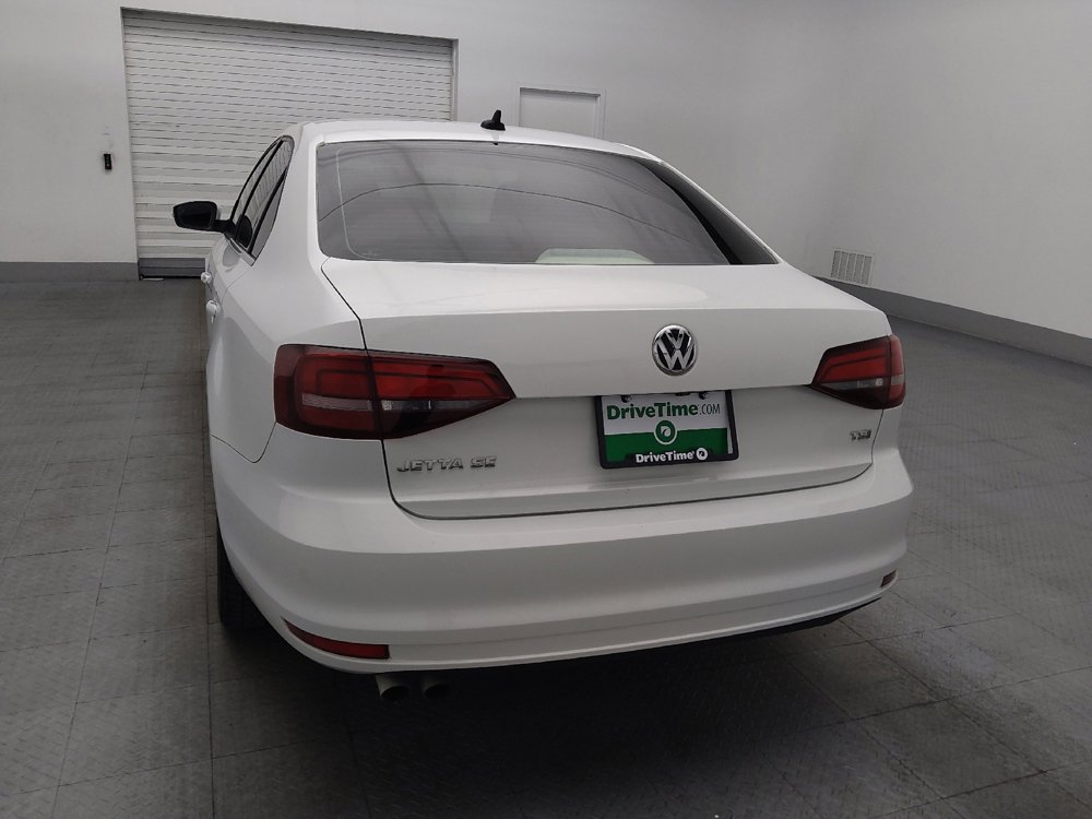 Used 2017 Volkswagen Jetta SE FWD image 6