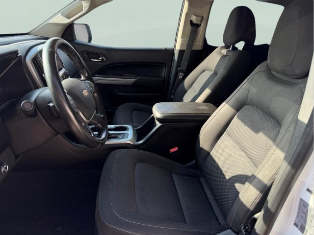 Used 2022 Chevrolet Colorado LT AWD/4WD image 12