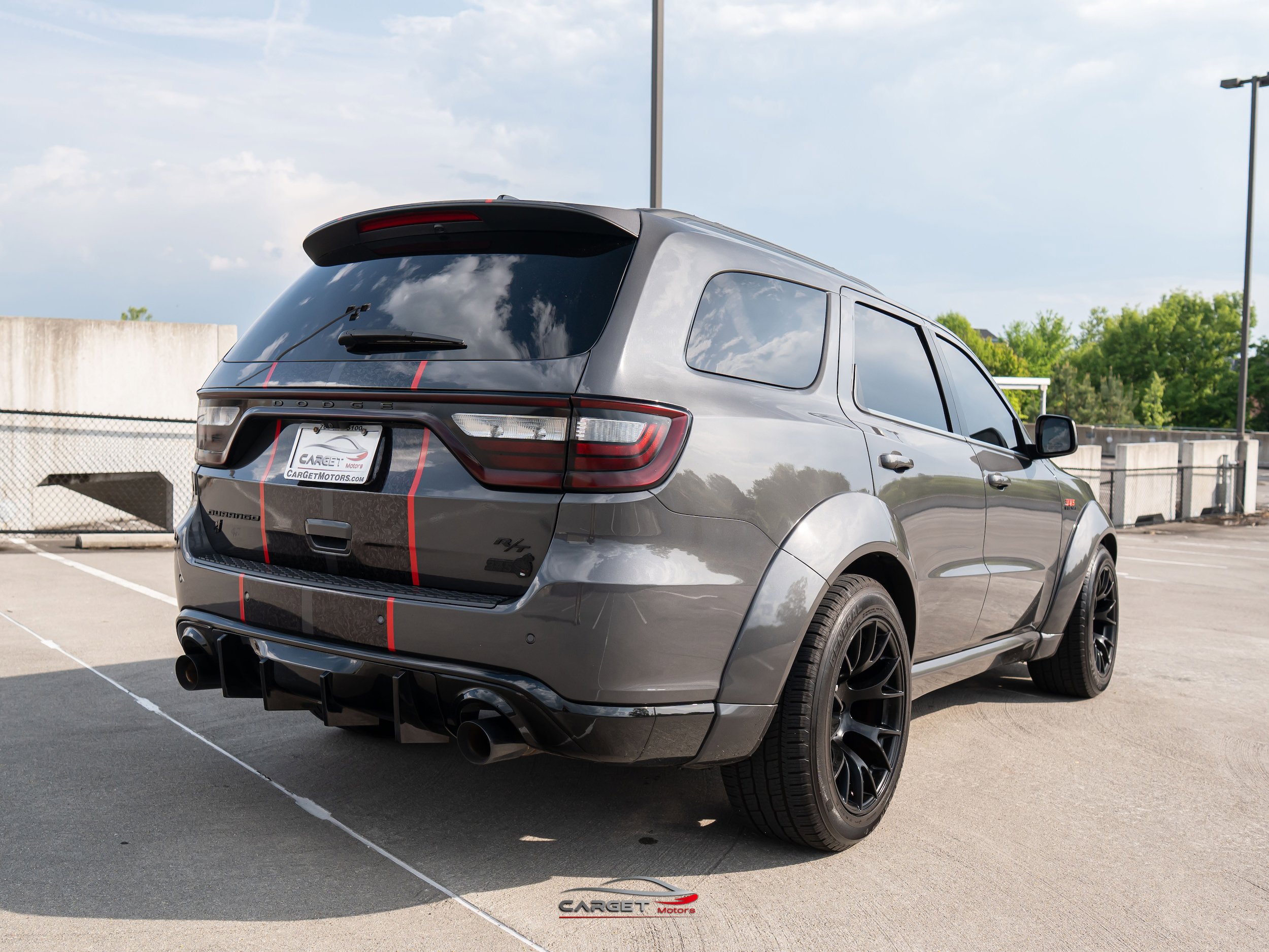 Used 2023 Dodge Durango R/T w/ Blacktop Package RWD image 3