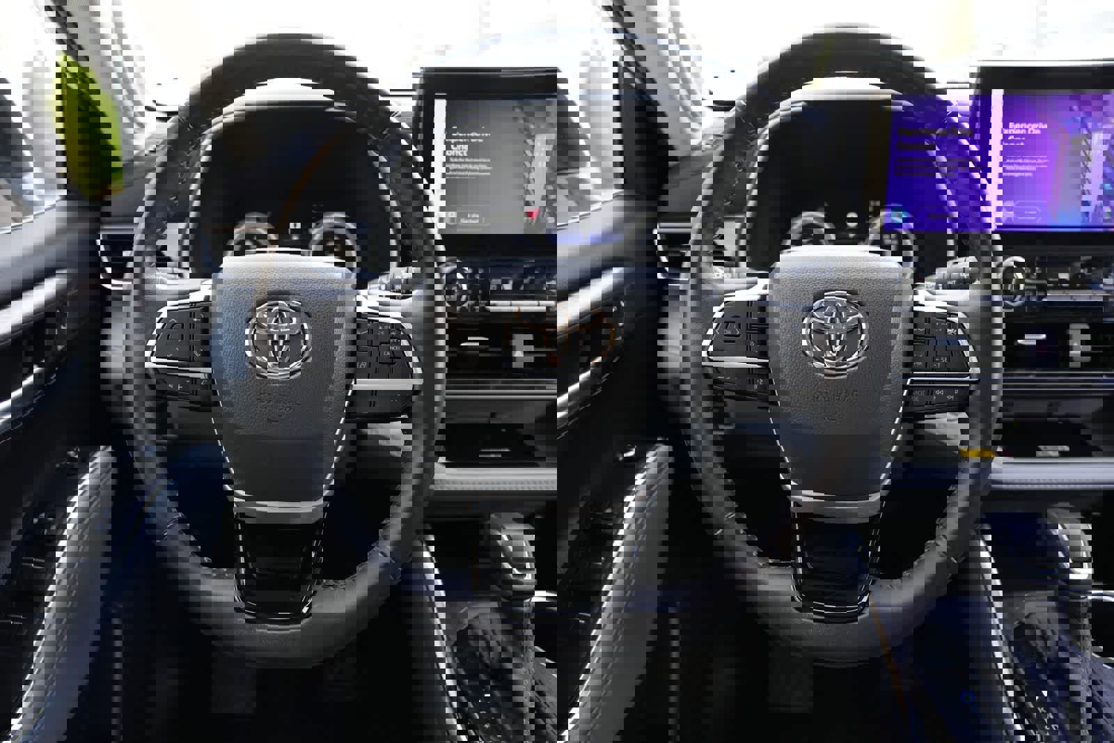 Used 2023 Toyota Highlander Limited image 9