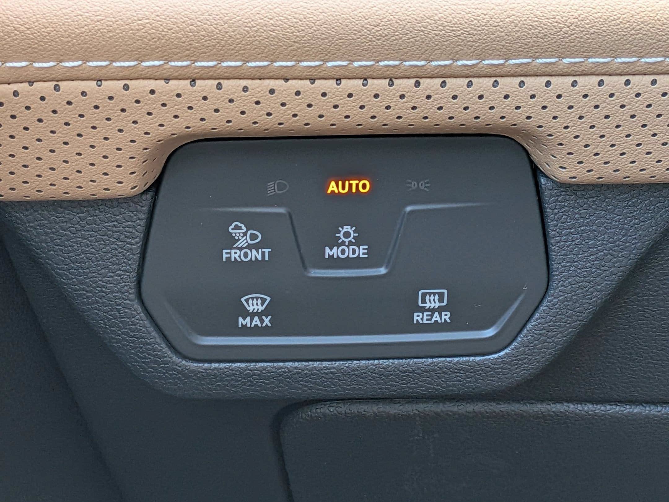 New 2026 Volkswagen Atlas Cross Sport SEL R-Line AWD/4WD image 17