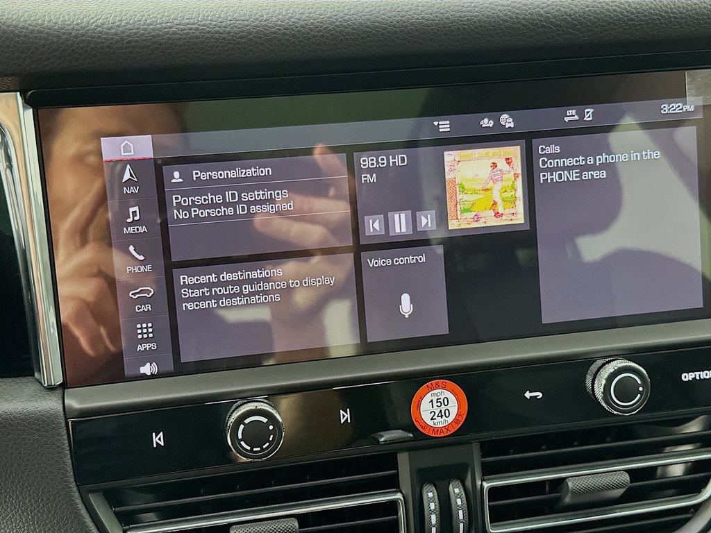 New 2026 Porsche Macan AWD/4WD image 15