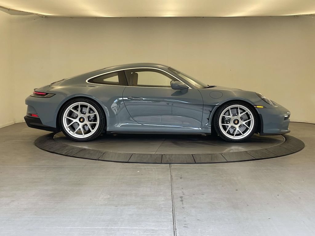 Certified 2024 Porsche 911 GT3 RS RWD image 8