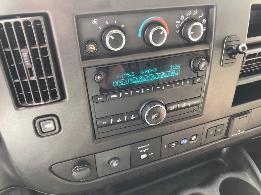 Used 2020 Chevrolet Express 3500 w/ Driver Convenience Package image 26