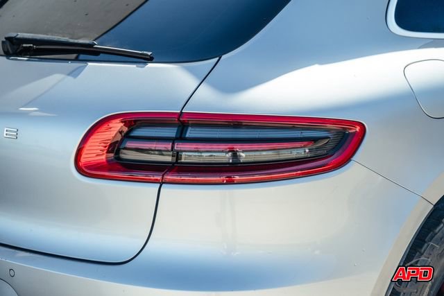 Used 2015 Porsche Macan Turbo image 49