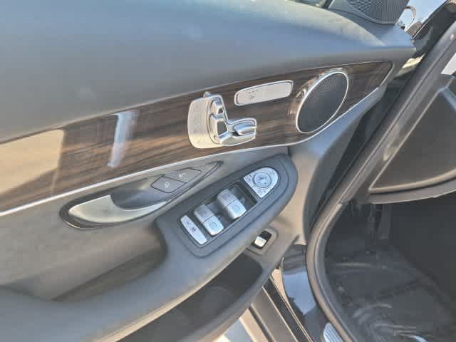 Used 2020 Mercedes-Benz GLC 300 image 16