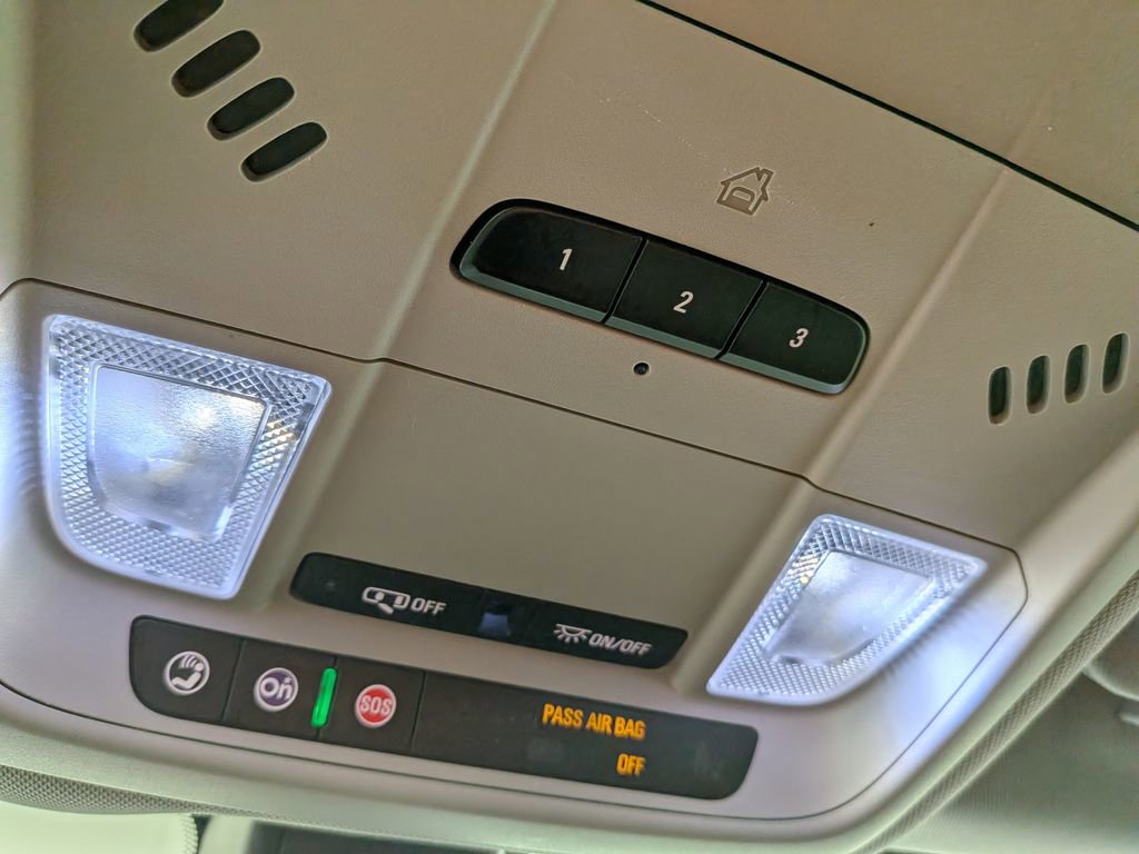 Used 2019 Chevrolet Equinox LT image 31