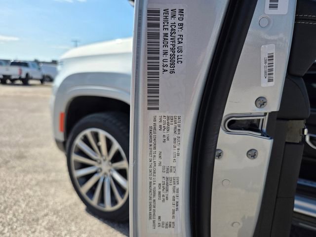 Used 2023 Jeep Grand Wagoneer Series II w/ Flexible Seating Group image 21