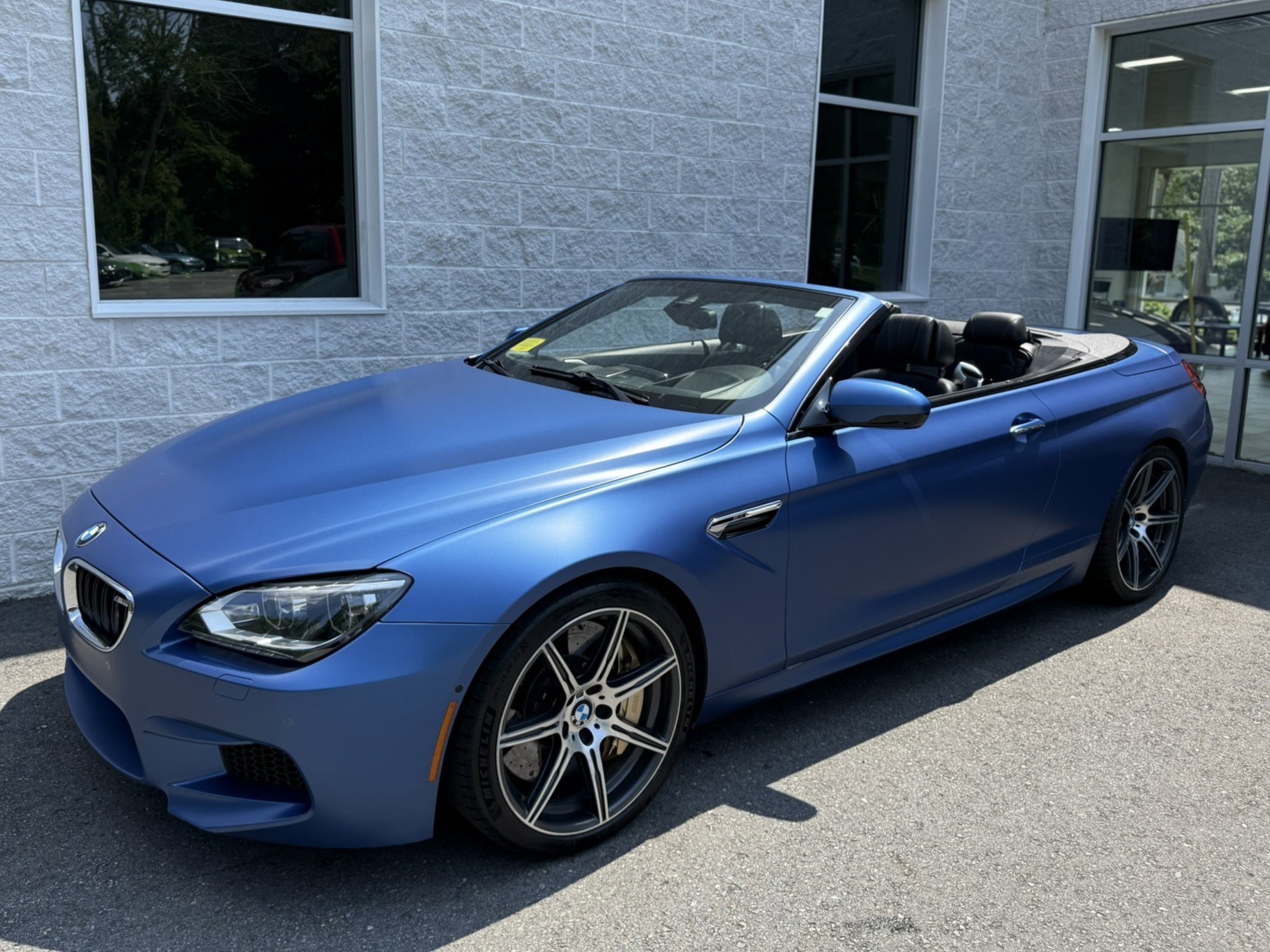 Used 2014 BMW M6 Convertible RWD image 2