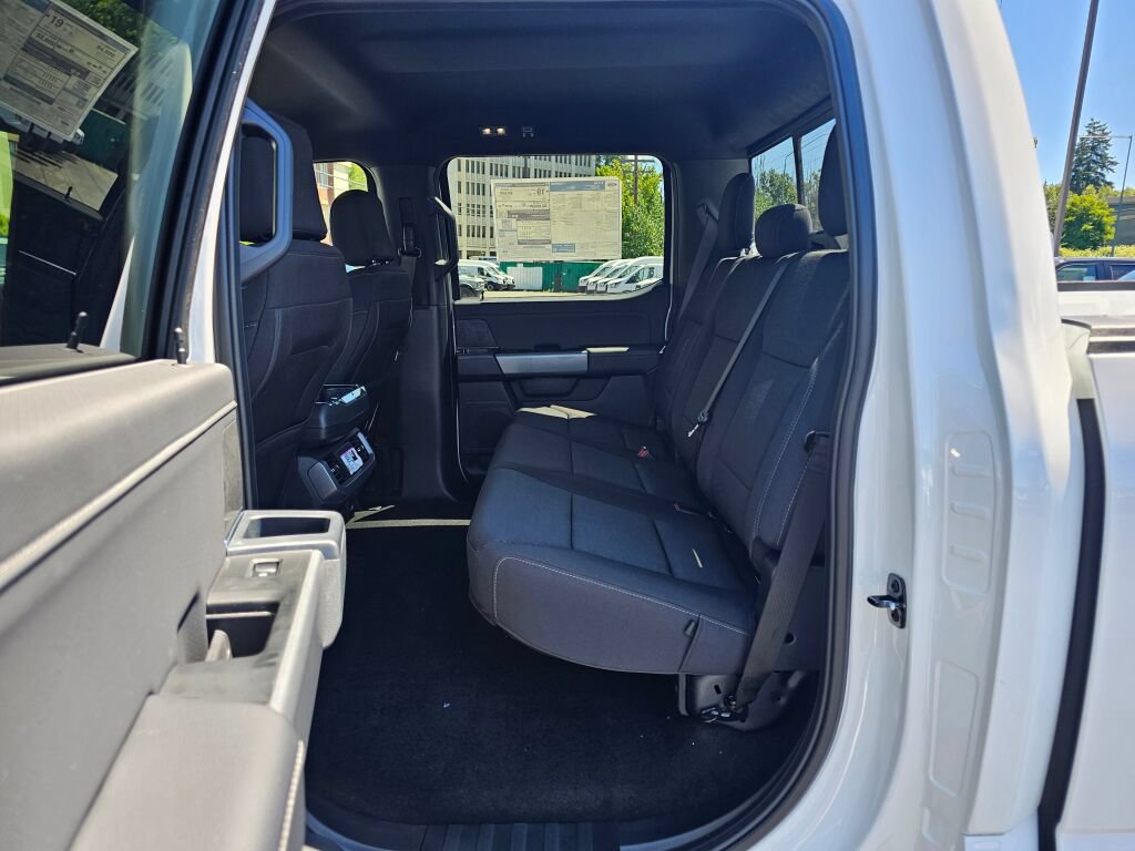 New 2026 Ford F150 XLT w/ Equipment Group 302A MID AWD/4WD image 12