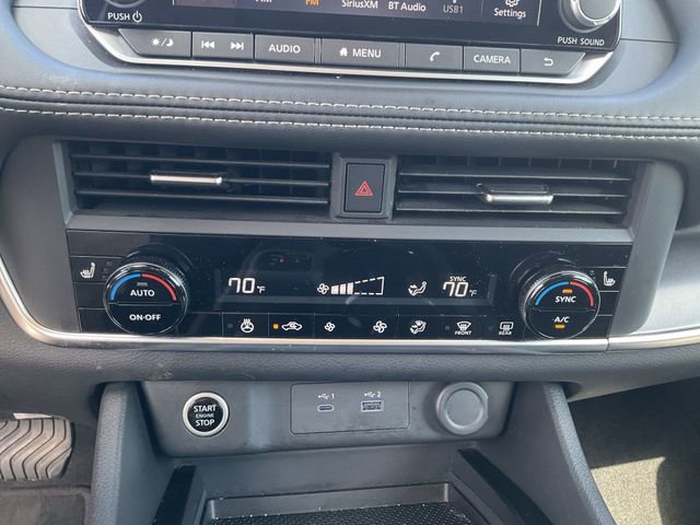 Used 2023 Nissan Rogue SV w/ SV Premium B Package image 16