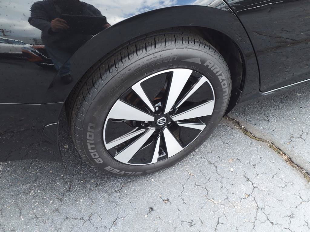 Used 2020 Nissan Altima 2.5 SV FWD image 7