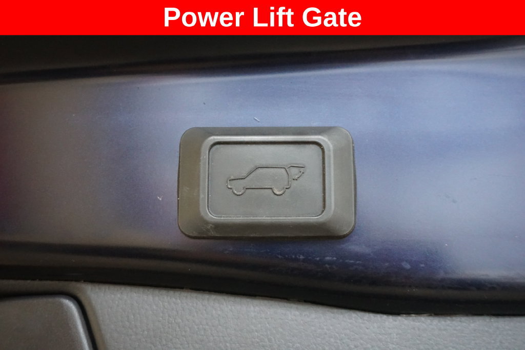 Used 2023 Toyota RAV4 XLE w/ Convenience Package AWD/4WD image 18