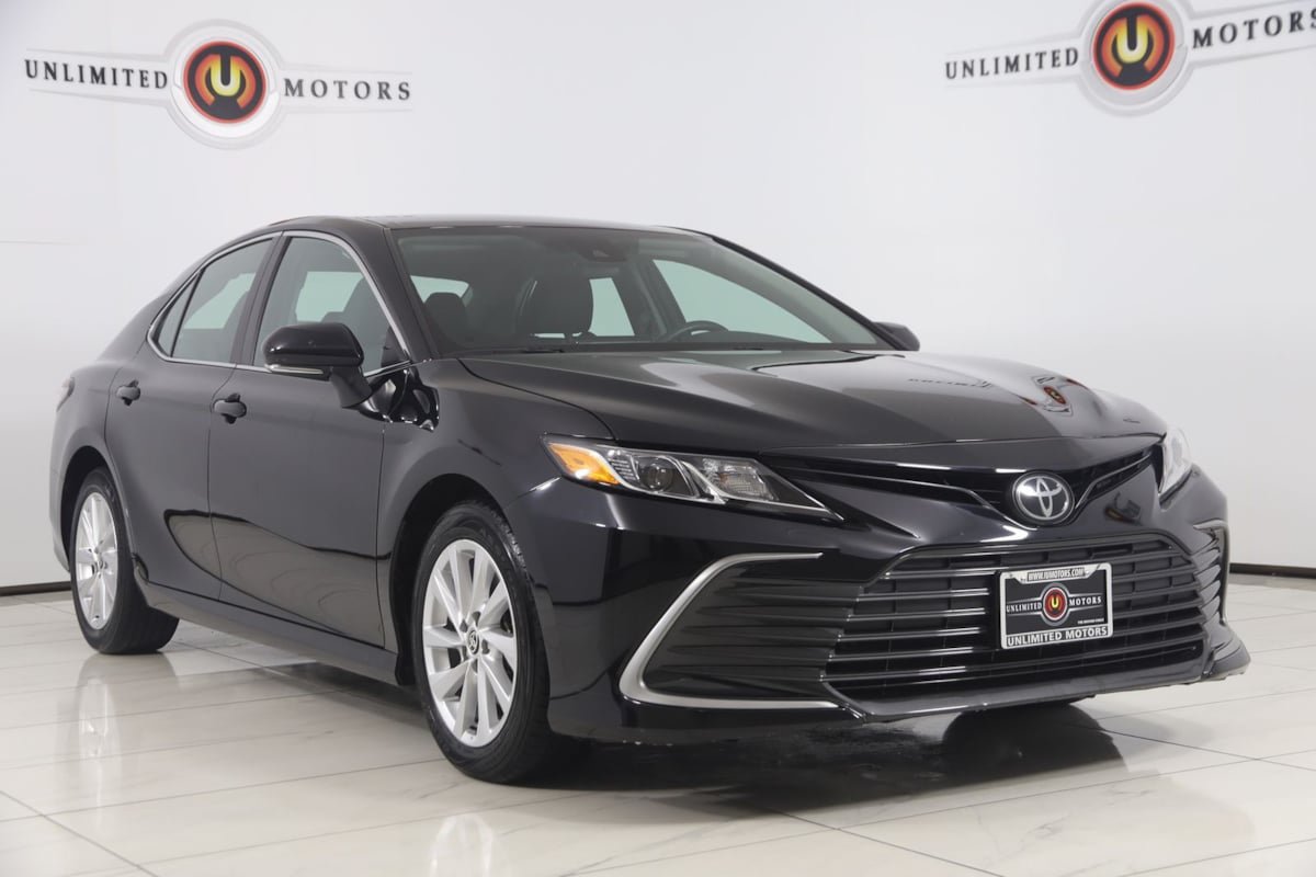 Used 2023 Toyota Camry LE FWD image 15