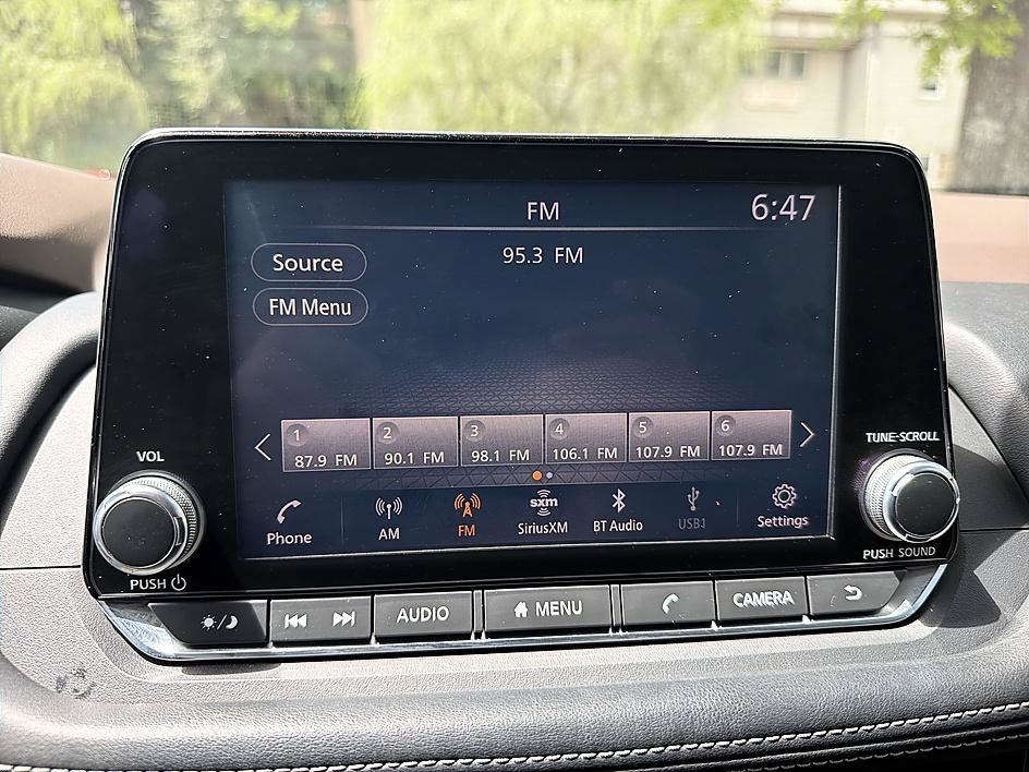 Used 2021 Nissan Rogue SV FWD image 17