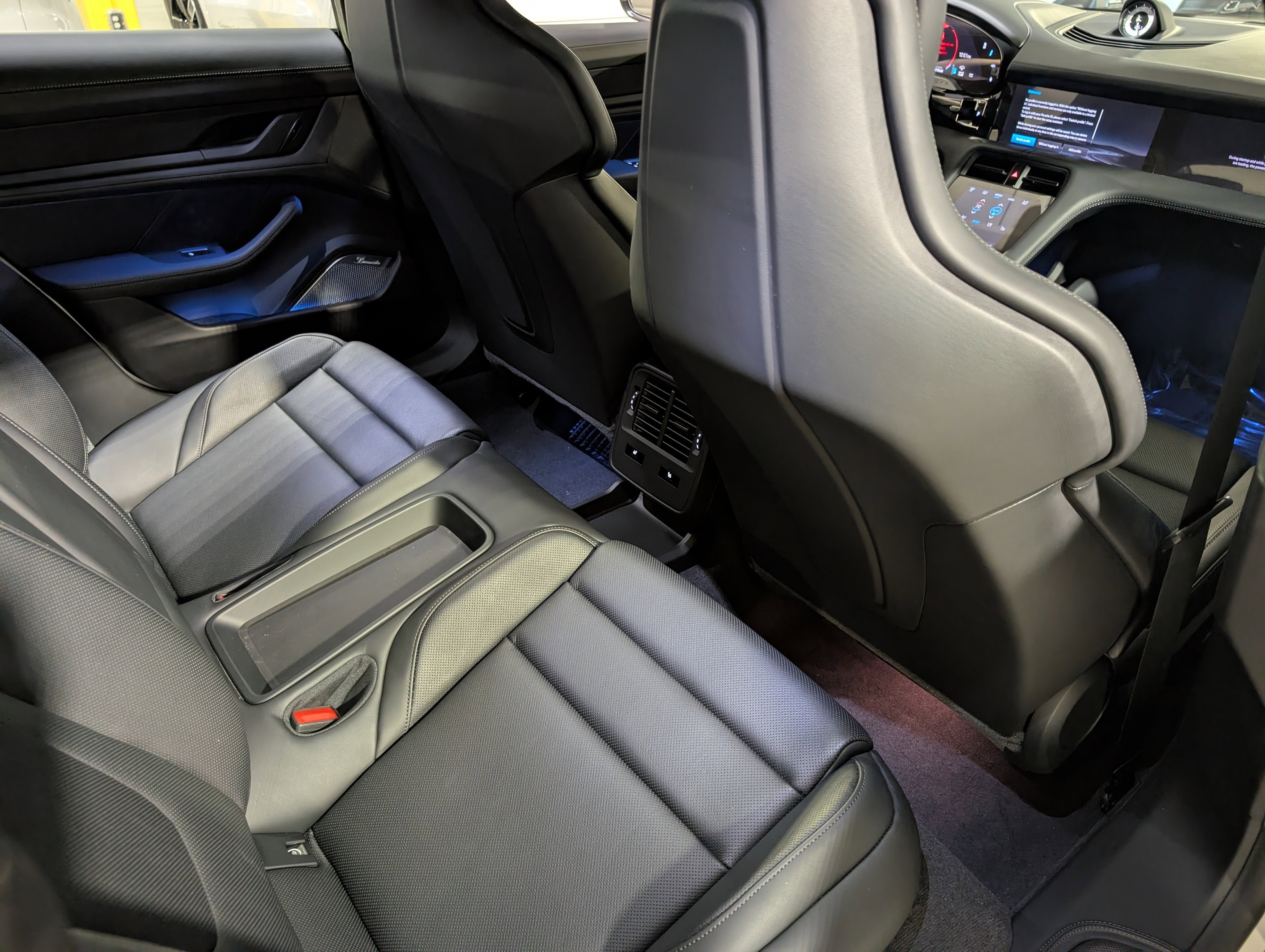 New 2026 Porsche Taycan Turbo GT image 28